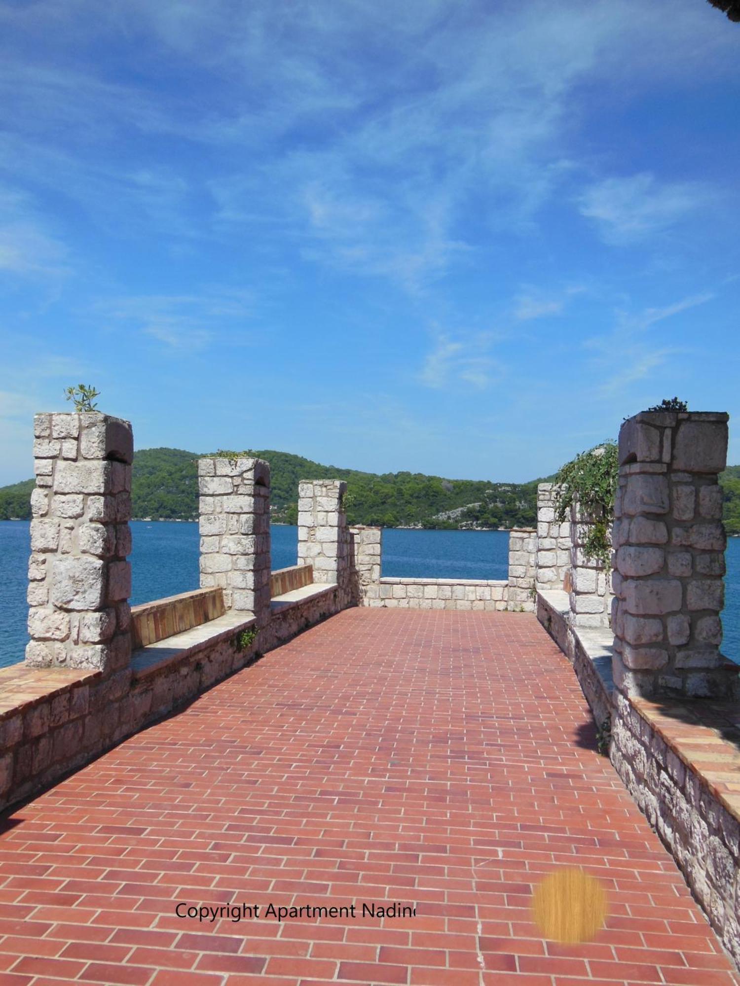 Apartment Nadine Mljet Mit Meerblick Okuklje 外观 照片